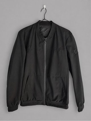 Chaqueta fina hombre.