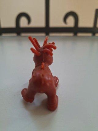 3 figuras bootleg PVC años 80