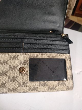 Cartera Michael Kors Beige y Marrón