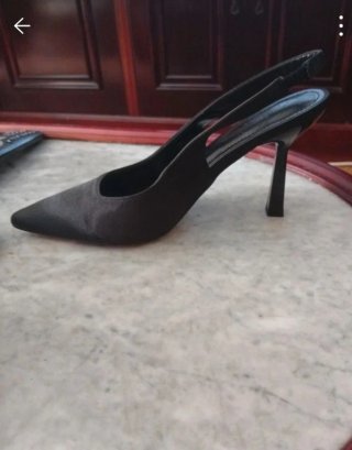 Zapatos de tacón negros