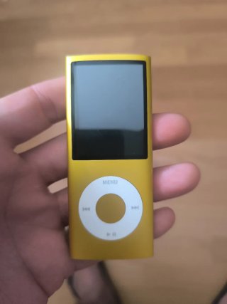 iPod Nano 4G Amarillo