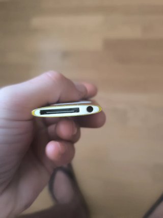 iPod Nano 4G Amarillo