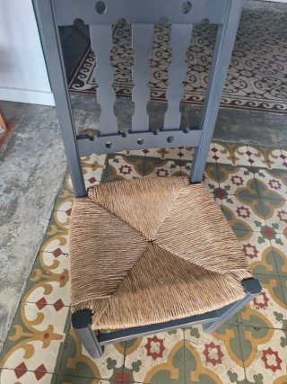 Conjunto de Mesa y  Sillas de Madera