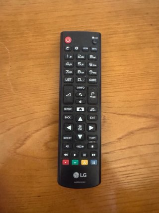 Televisión LG 40” 4K UHD Smart TV