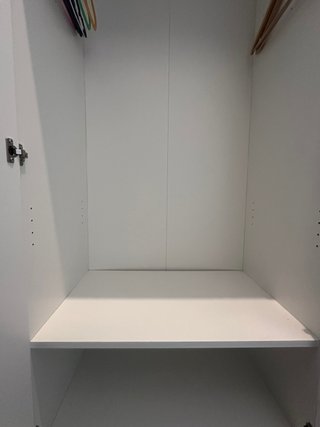 Armario IKEA de dos puertas blanco