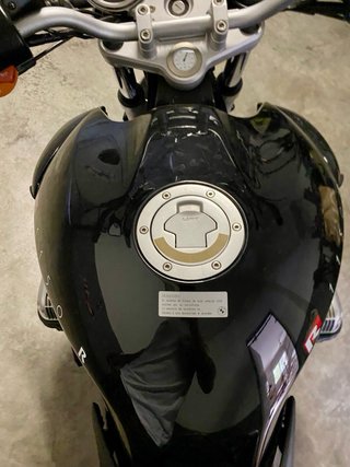 BMW R 1150 R con maletas, cuidada y con uso diario