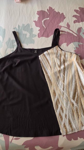 Blusa Shein Negra y Blanca con Lentejuelas
