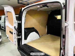 RENAULT KANGOO CON DOS AÑOS DE GARANTIA