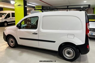 RENAULT KANGOO CON DOS AÑOS DE GARANTIA