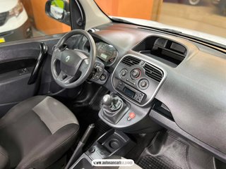 RENAULT KANGOO CON DOS AÑOS DE GARANTIA