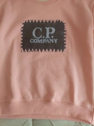 Sudadera C.P. Company Rosa.TALLA 11 A 12 AÑOS