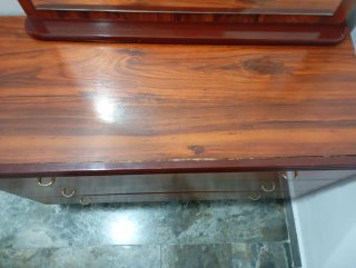 Tocador de Madera con Espejo