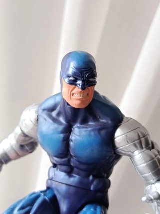 Figura Cyber Marvel Legends Lobezno X-Men Kieth