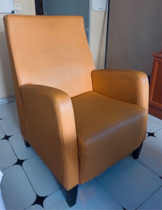 Sillón / Butaca polipiel naranja cómodo