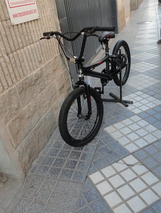 Bicicleta Monty BMX 20 Negra