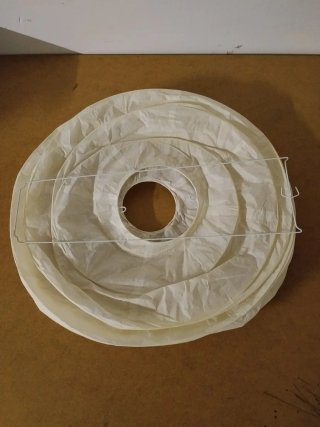 Lámpara de techo de papel