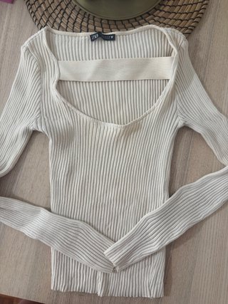 Regalo top Zara canalé beige talla M CON COMPRA