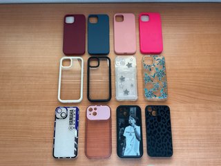 12 Fundas para iPhone 13, a 1€ cada una.