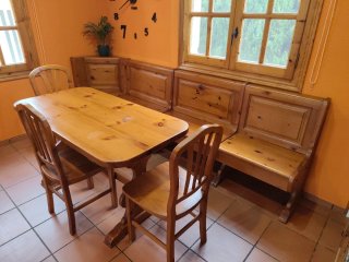 Mesa, banco y sillas comedor rústico madera