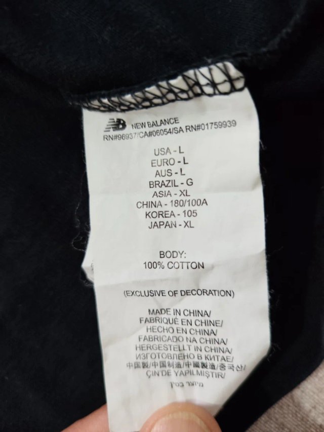 Camiseta New Balance Manga Larga Negra