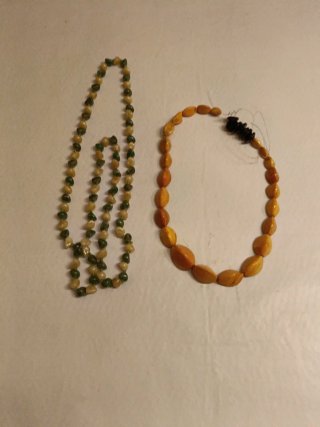Collar y gargantilla de cuentas