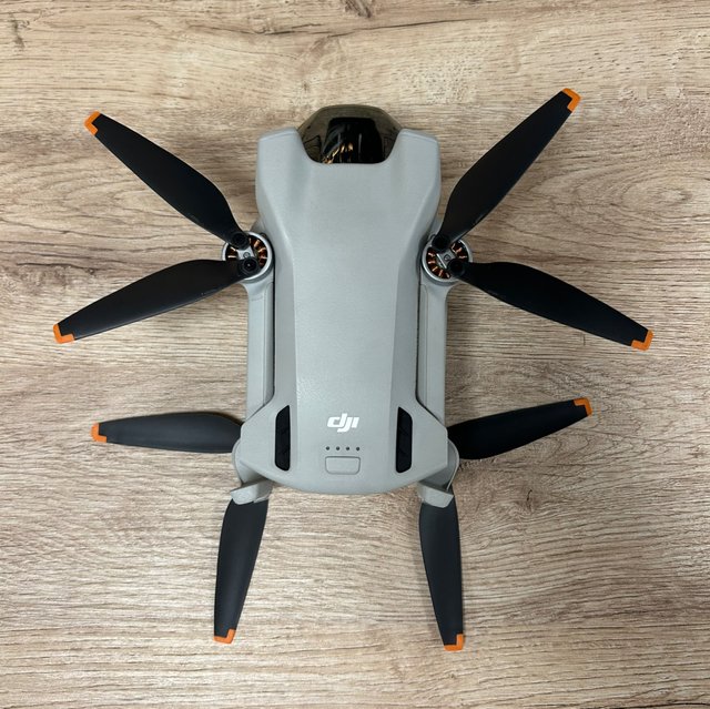 Dron DJI Mini 3 Fly More Combo - foto 4