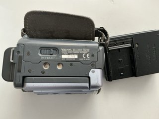 Videocámara  mini cassette Sony DCR-TRV19E