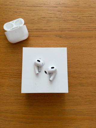 AirPods 3ª Gen. Blancos