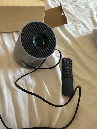 Proyector MAGCUBIC Ultra HD HDR + mando + caja