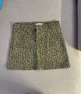 Falda con estampado de leopardo