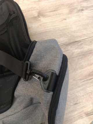Mochila de Deporte o Viaje Gris