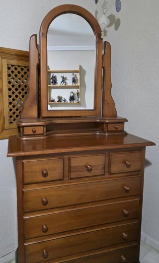 Cómoda de Madera con Espejo