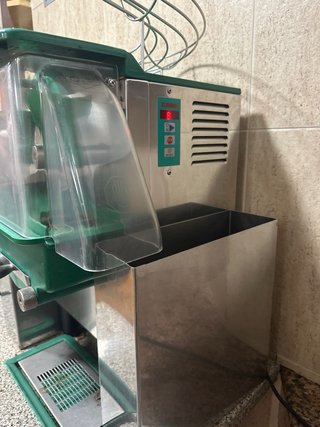 Exprimidor ZUMMO Z05A Profesional Automático