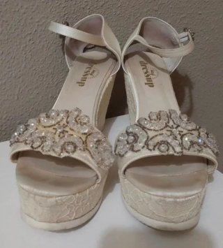 Cuñas Novia Dressup Talla 40