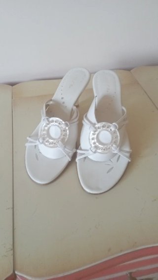 Sandalias Unisa Blancas Talla 38