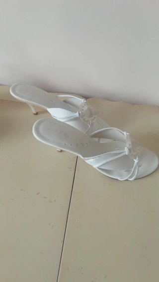 Sandalias Unisa Blancas Talla 38