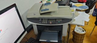 Impresora HP LaserJet 3020 con regalo