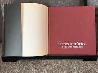 Jarros Antúrios e Outros Sentidos - Egoísta