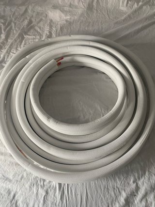Tubería de Cobre con Aislamiento 1/4” - 3/8” 12 M