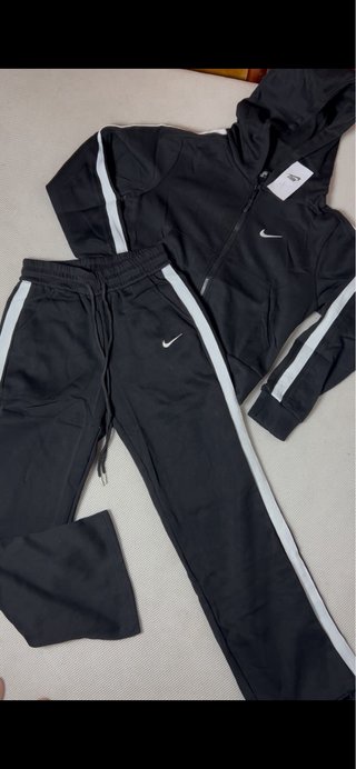 Conjunto Nike 2026