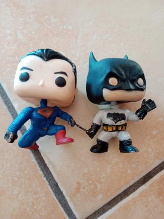 Set 2 Funko Pop Superman y Batman