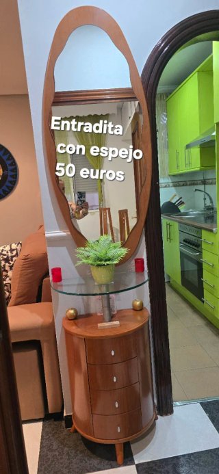 Entradita con Espejo