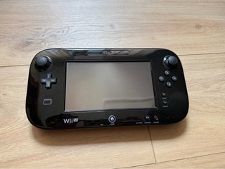 Nintendo Wii U Negra + Juegos y Accesorios