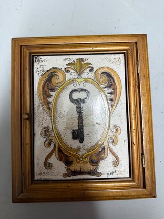 Cajita para llaves de madera