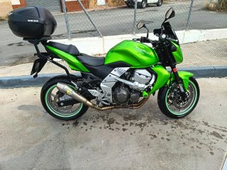 Kawasaki Z750 Naked Verde y Negra