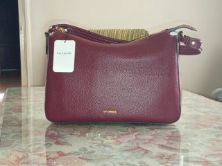 Bolso Hombro Guy Laroche Cereza.