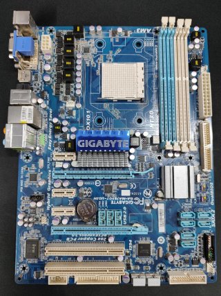 Placa Base Gigabyte GA-MA785GT-UD3H