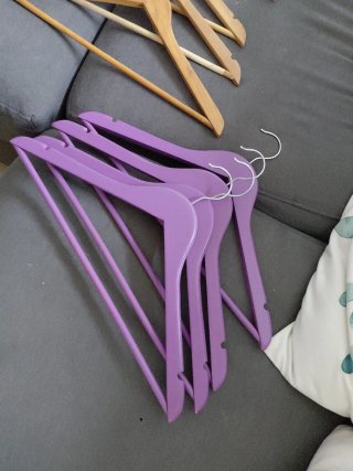 Set de 8 Perchas de Madera