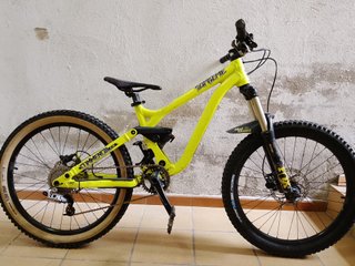 Commencal Supreme 24 V3