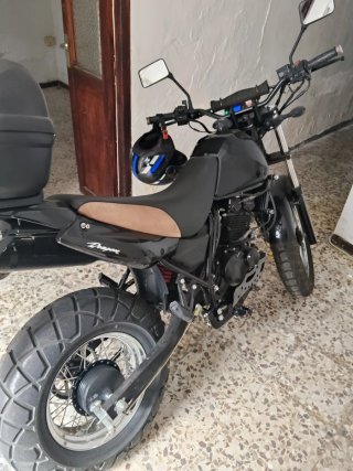 Hyosung 125 Trail